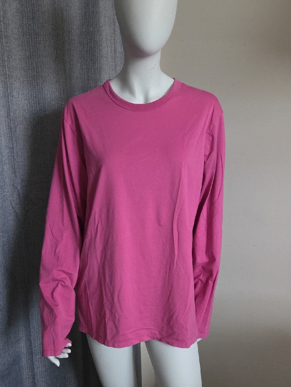 lululemon athletica Long Sleeve Crew Neck Tee in Bright Pink